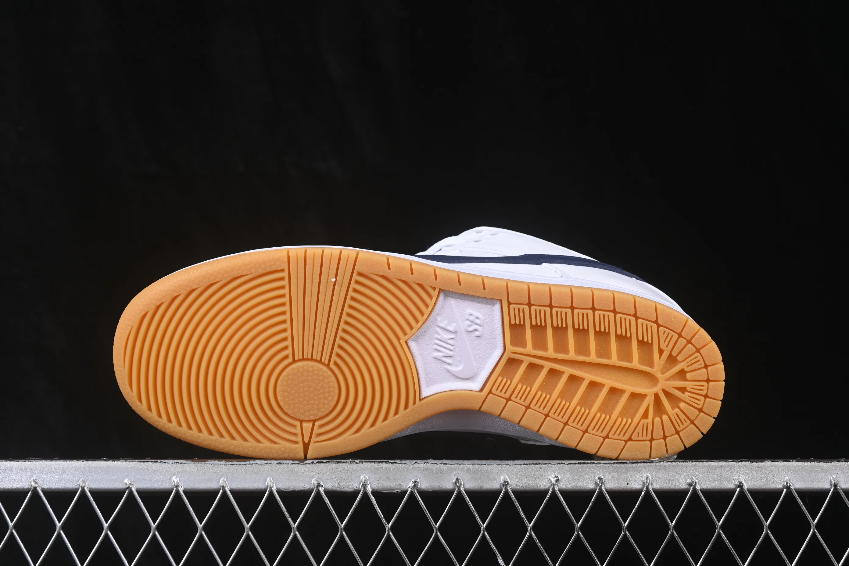 All categories Nk SB Dunk Series Nk SB Dunk Low low-top sneakers Foreign trade version Nike SB Dunk Low Pro ISO dunk series retro first-layer low-top casual sports skateboard shoes CZ2249-100
